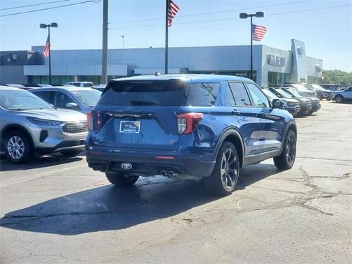 2022 Ford Explorer ST