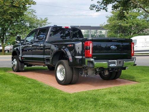 2024 Ford F-450 Lariat