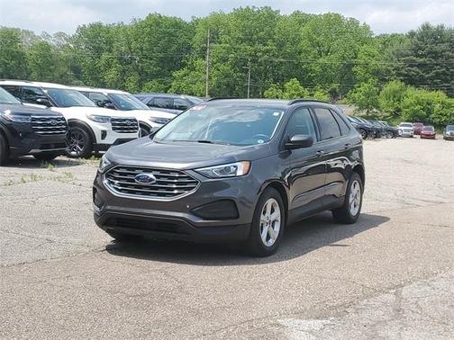 2020 Ford Edge SE