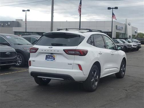 2023 Ford Escape ST-Line Select