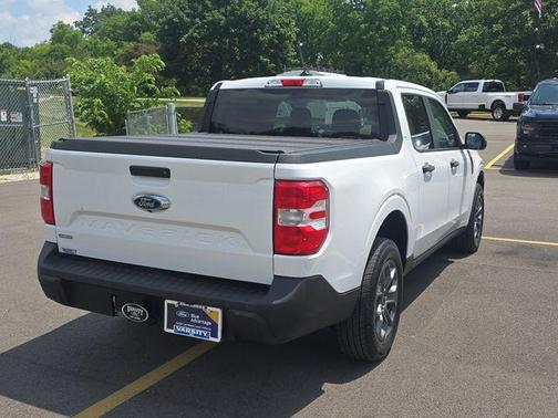 Oxford White 2024 Ford Maverick XLT