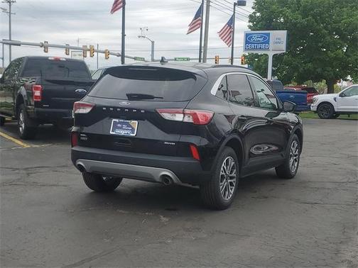 2022 Ford Escape SEL