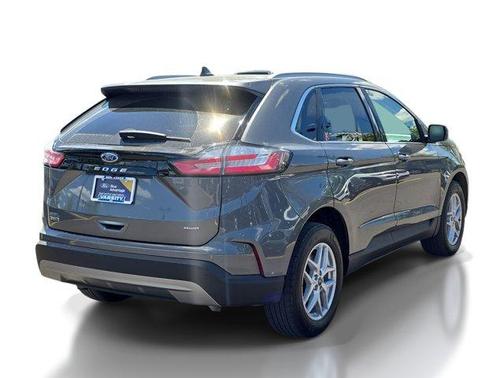 Gray Metallic 2024 Ford Edge SEL