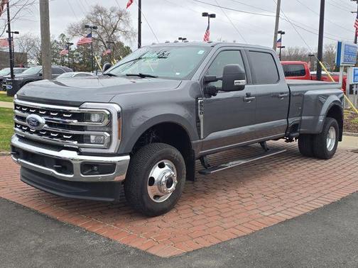 Gray Metallic 2025 Ford F-350 Lariat Super Duty