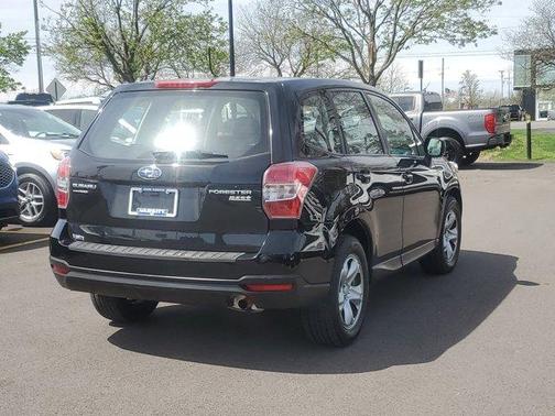 Crystal Black Silica 2014 Subaru Forester 2.5i