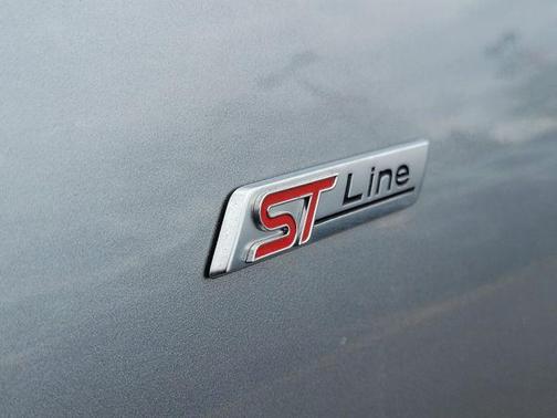 Silver Metallic 2024 Ford Escape ST-Line