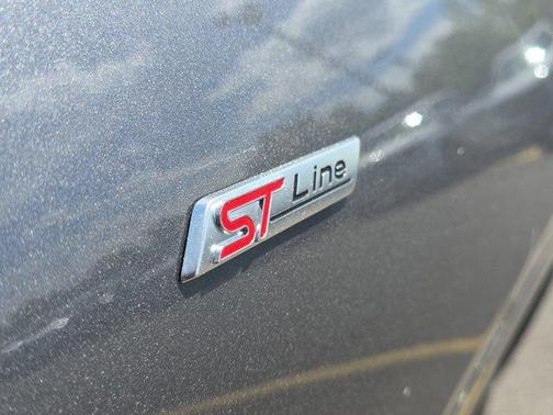 Gray Metallic 2024 Ford Escape ST-Line Select