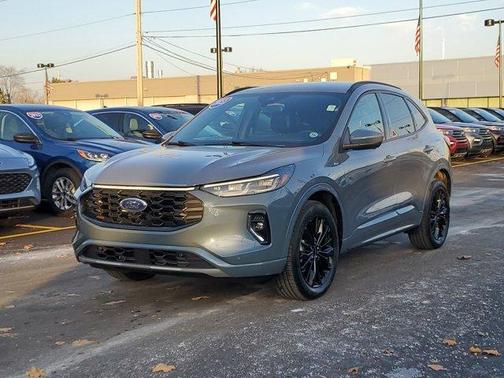 2023 Ford Escape ST-Line Elite