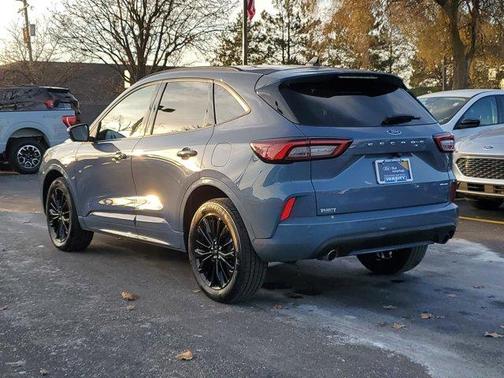 2023 Ford Escape ST-Line Elite