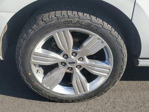 Star White 2023 Ford Expedition Max Platinum