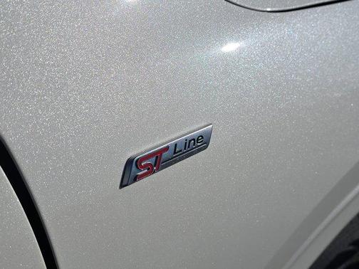 2026 Ford Escape ST-Line Elite