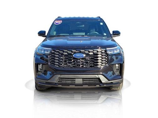 Black Metallic 2025 Ford Explorer ST-Line
