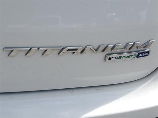 2020 Ford Edge Titanium