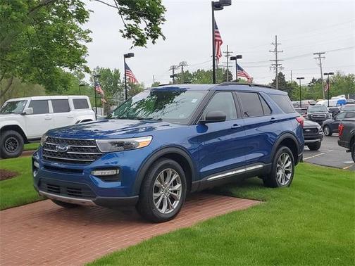 2023 Ford Explorer XLT