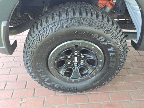 Avalanche 2023 Ford F-150 Raptor