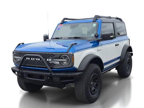 Blue Metallic 2022 Ford Bronco Badlands