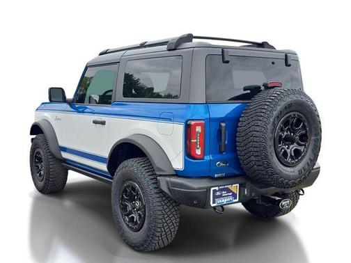 Blue Metallic 2022 Ford Bronco Badlands