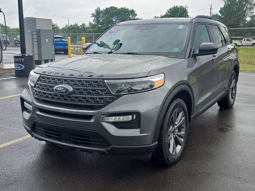 Gray Metallic 2024 Ford Explorer XLT
