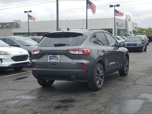 2022 Ford Escape SE