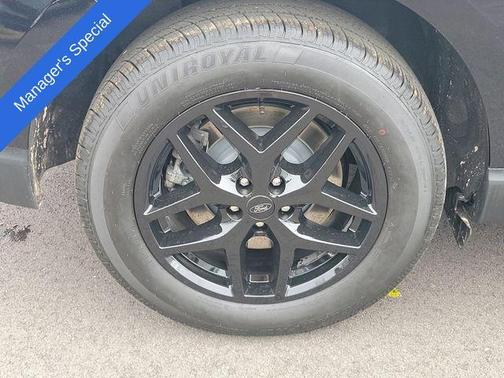 Black Metallic 2024 Ford Edge SEL