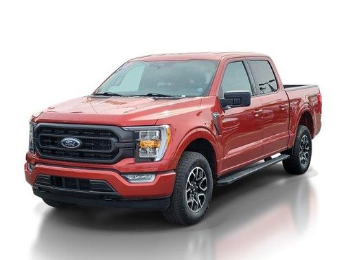 Chili Pepper Red 2023 Ford F-150 XLT