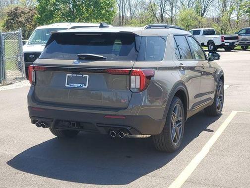 Gray 2026 Ford Explorer ST