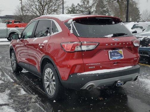 2022 Ford Escape Titanium