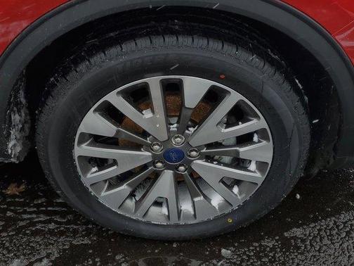 2022 Ford Escape Titanium