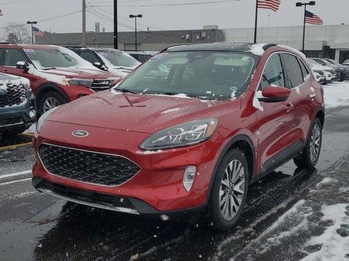 2022 Ford Escape Titanium