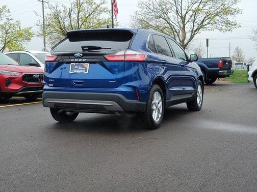 Blue Metallic 2023 Ford Edge SEL
