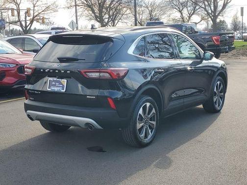 2023 Ford Escape Platinum
