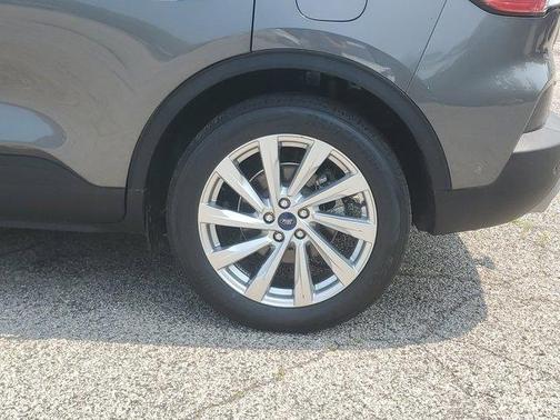 2021 Ford Escape Titanium