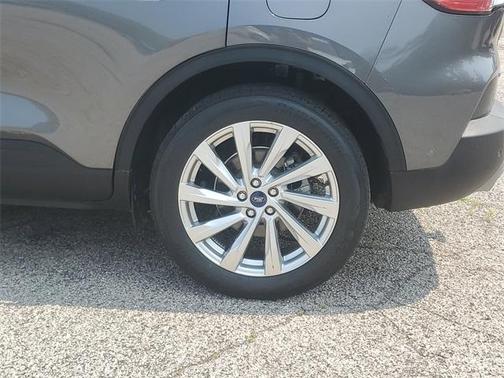 2021 Ford Escape Titanium