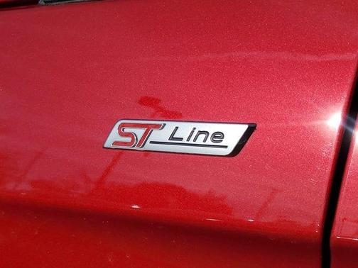 2022 Ford Edge ST Line