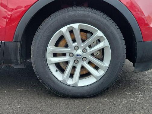 Ruby Red Metallic 2014 Ford Explorer XLT