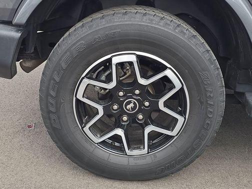 Carbonized Gray Metallic 2023 Ford Bronco Base