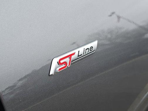 2026 Ford Escape ST-Line Elite