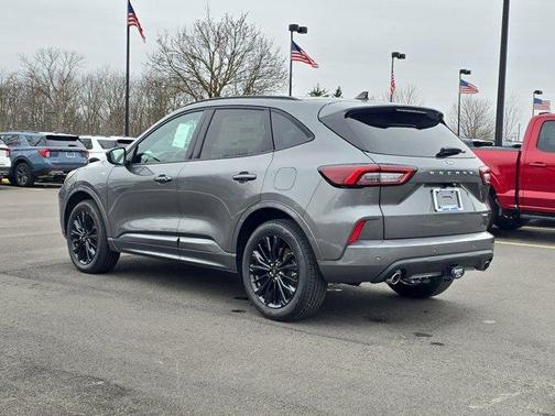 2026 Ford Escape ST-Line Elite
