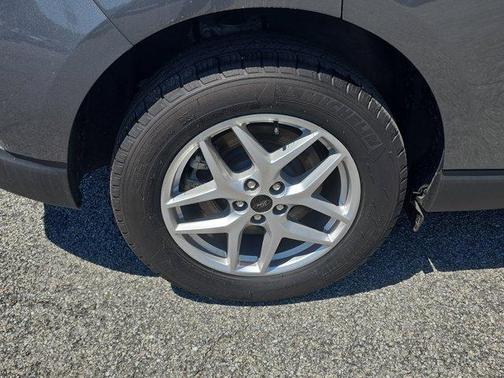 White Metallic 2020 Ford Edge SEL