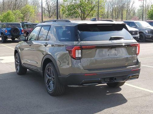 Gray 2026 Ford Explorer ST-Line