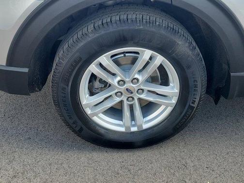 Silver Metallic 2021 Ford Explorer XLT