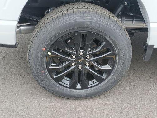 Avalanche 2026 Ford F-150 XLT