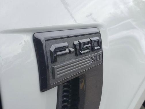 Avalanche 2026 Ford F-150 XLT