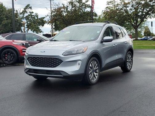 2022 Ford Escape Titanium