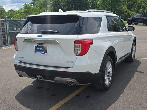 White Metallic 2023 Ford Explorer Limited