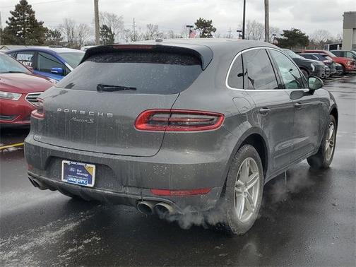 2015 Porsche Macan S