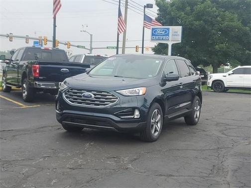 2022 Ford Edge SEL