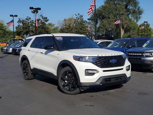 2022 Ford Explorer ST-Line