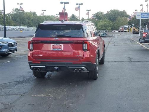 2025 Ford Explorer Platinum