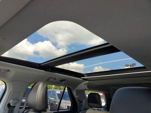 Gray Metallic 2023 Ford Explorer XLT